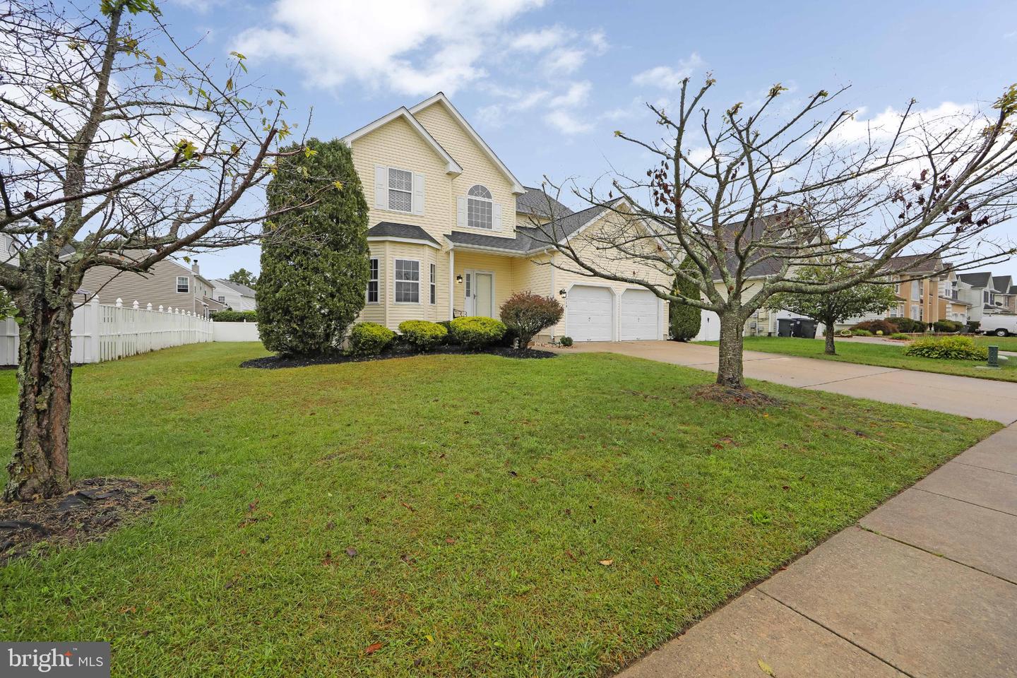 1304 Sassafras Ln — photo