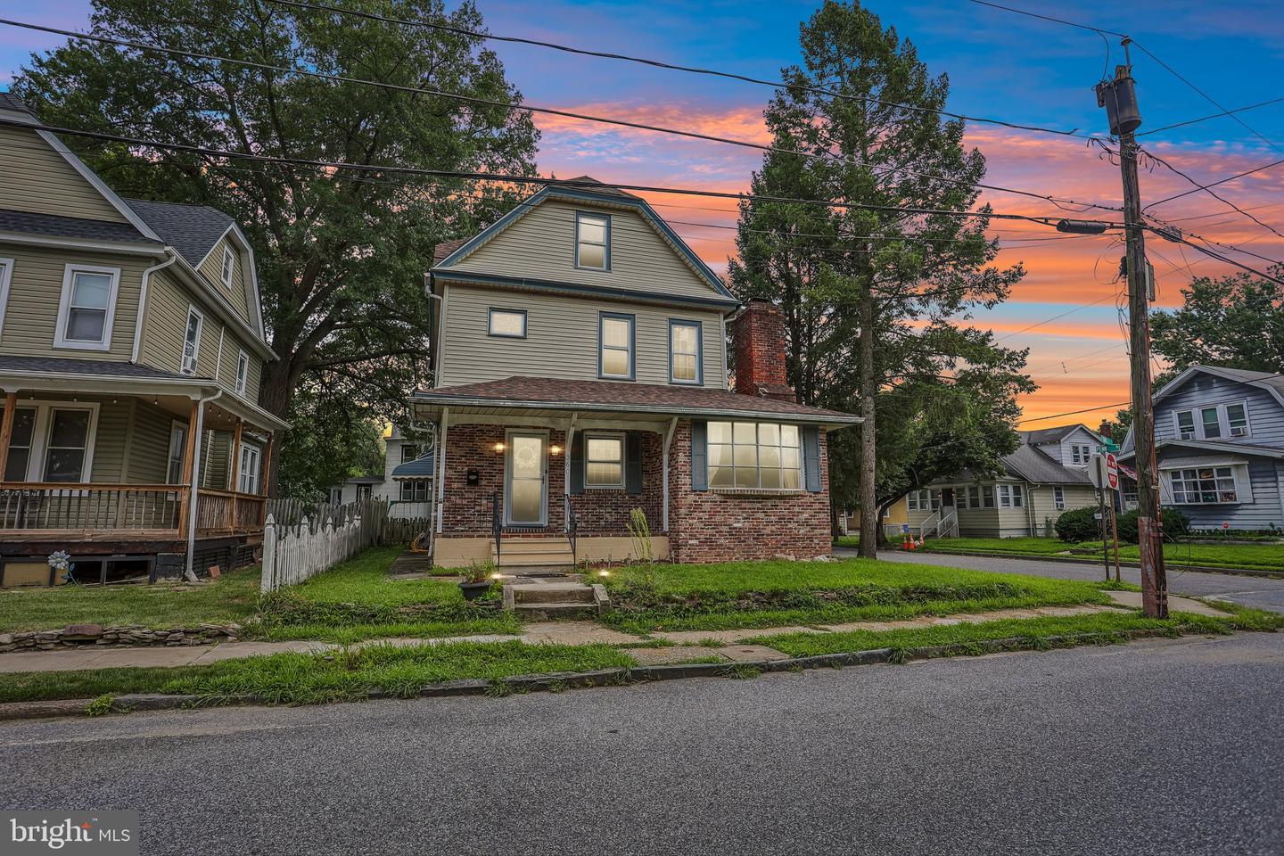 360 Morris St — photo