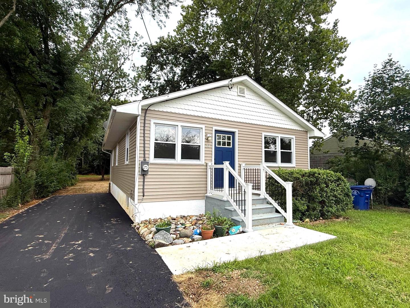 24 Woodland Ave — photo