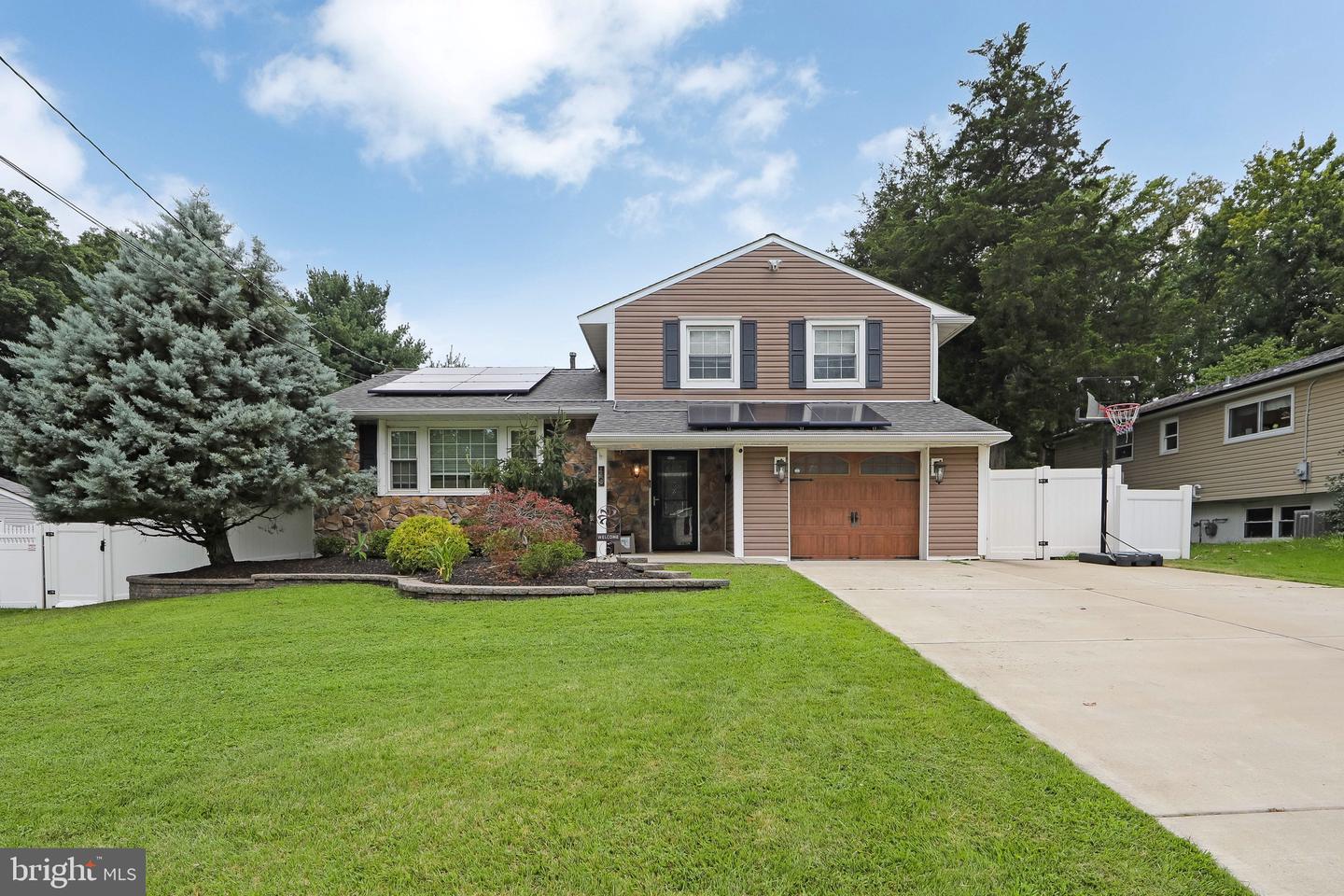10 Forrest Dr — photo