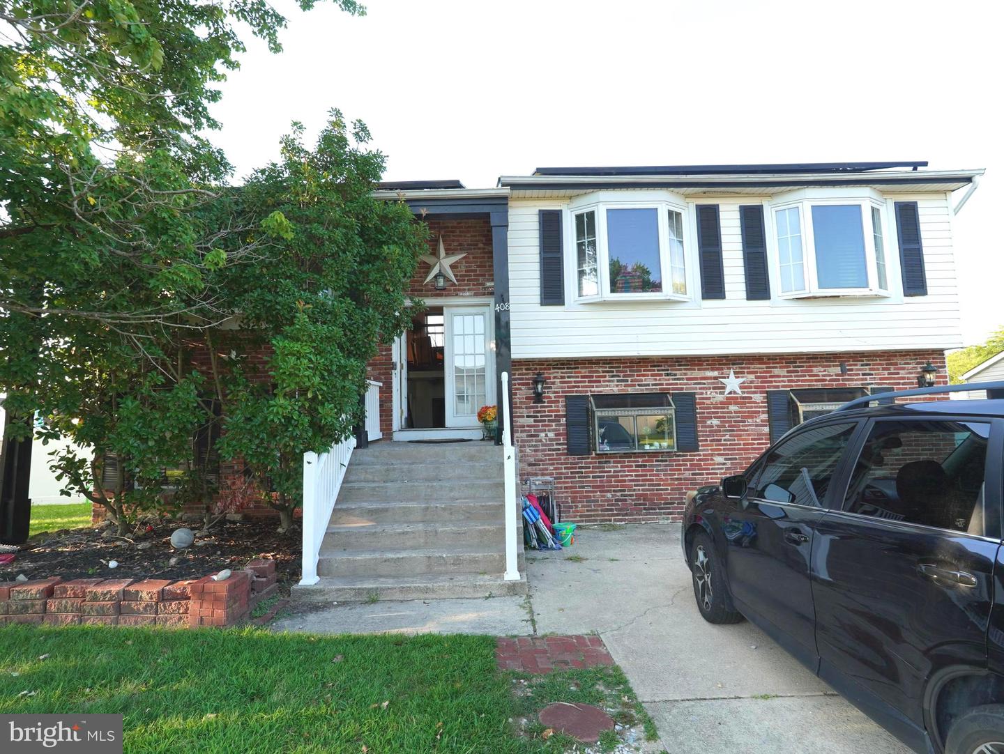 408 Jennifer Ln — photo