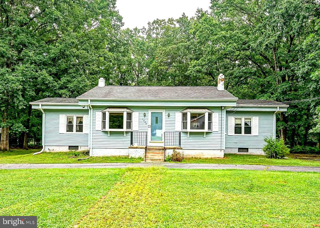 1240 Herbert Blvd — photo