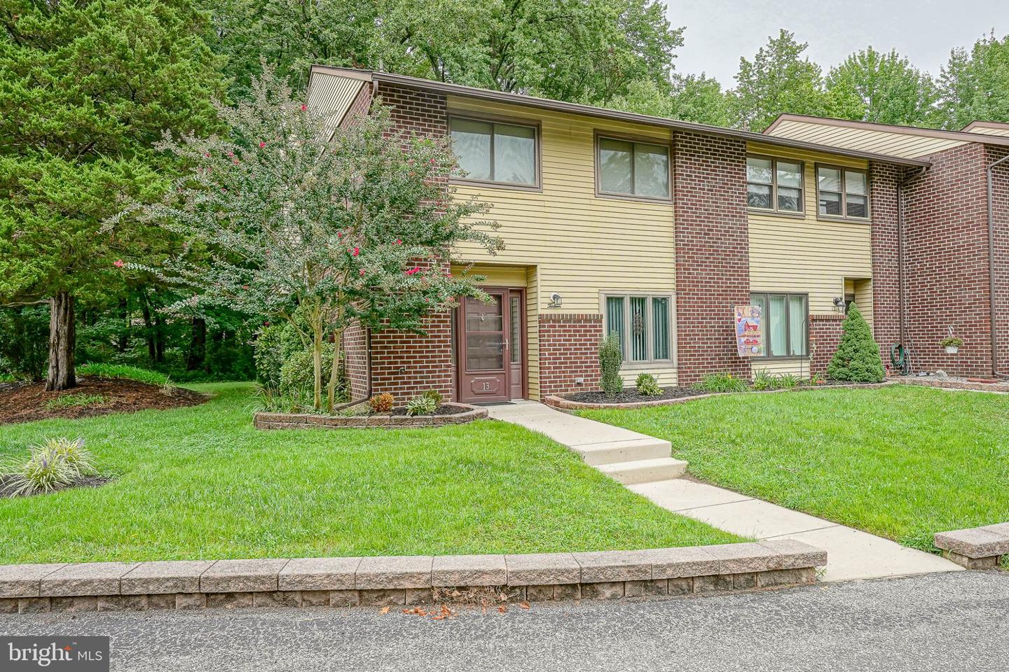 13 Buckthorn Ct — photo