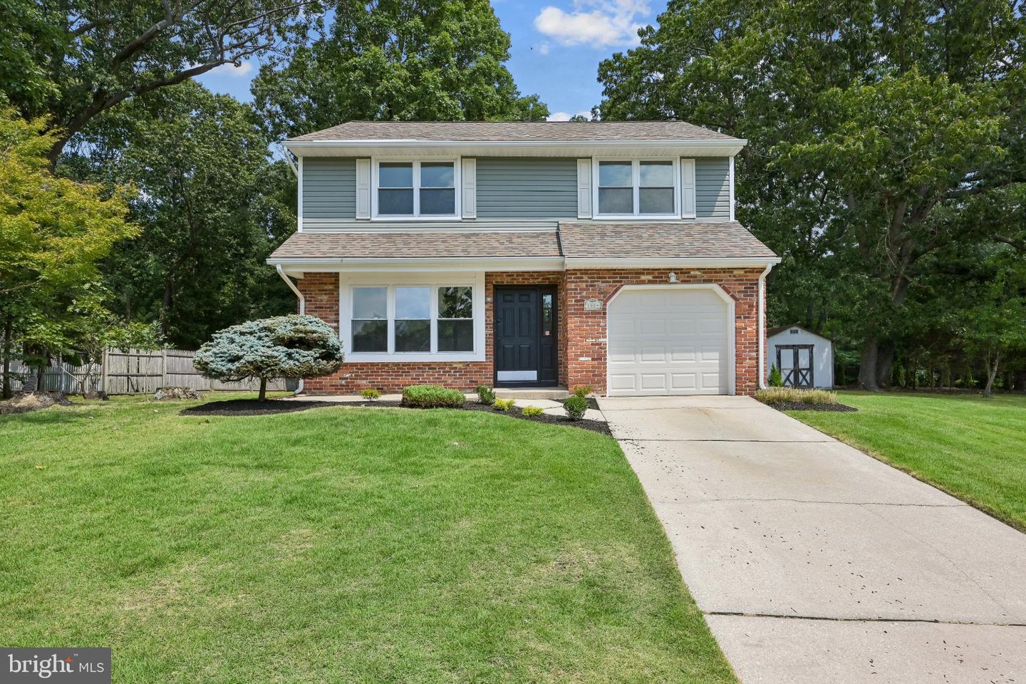 1804 Lillian Dr — photo