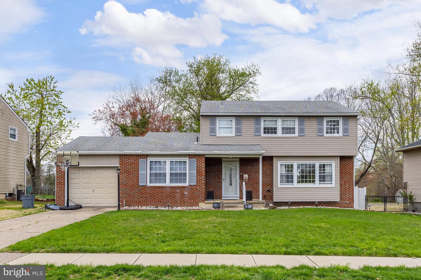 82 Bells Lake Dr — photo