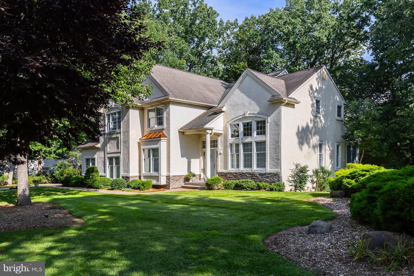 10 Lange Ct — photo