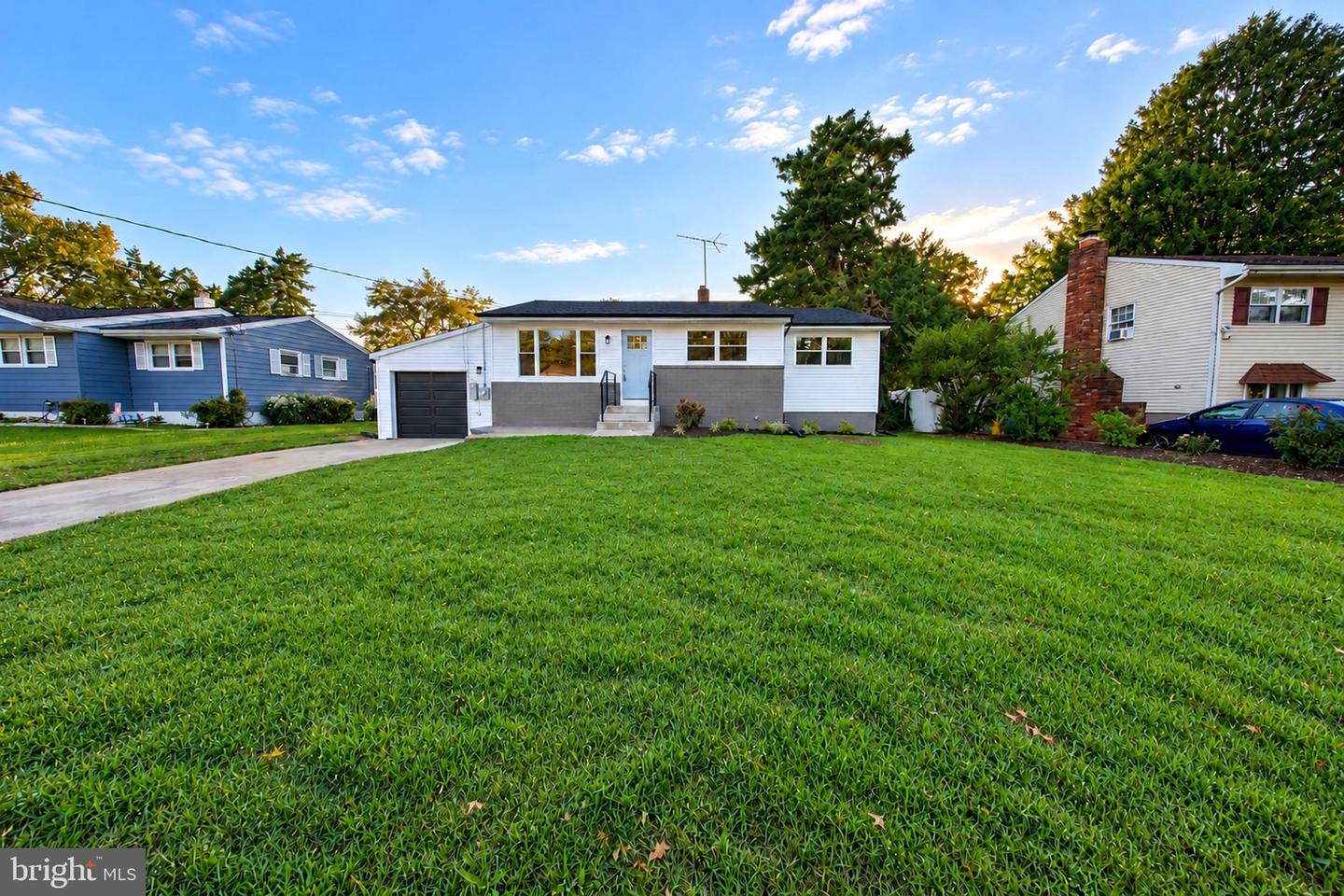 11 Barclay Dr — photo