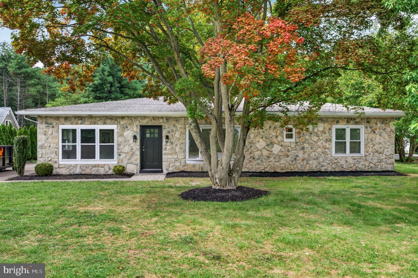 120 Tuckahoe Rd — photo