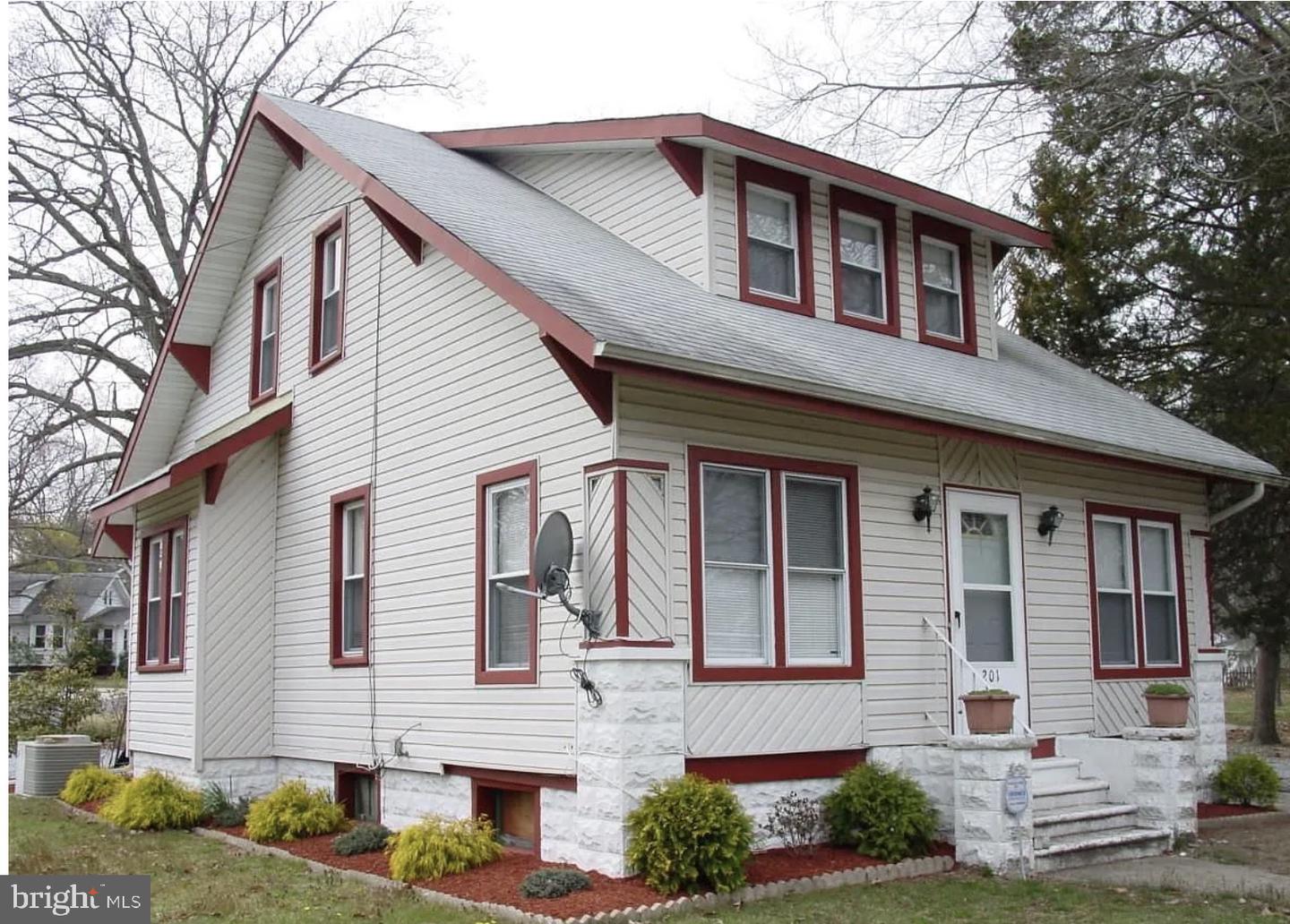 201 Girard Rd N #2nd Floor — photo