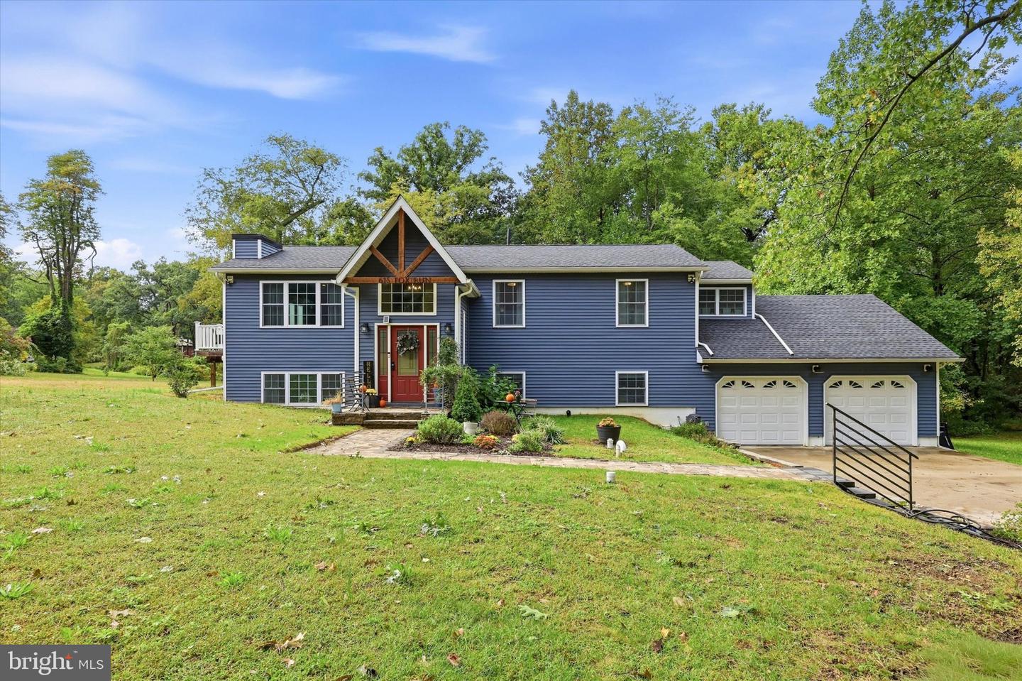 615 Fox Run Rd — photo