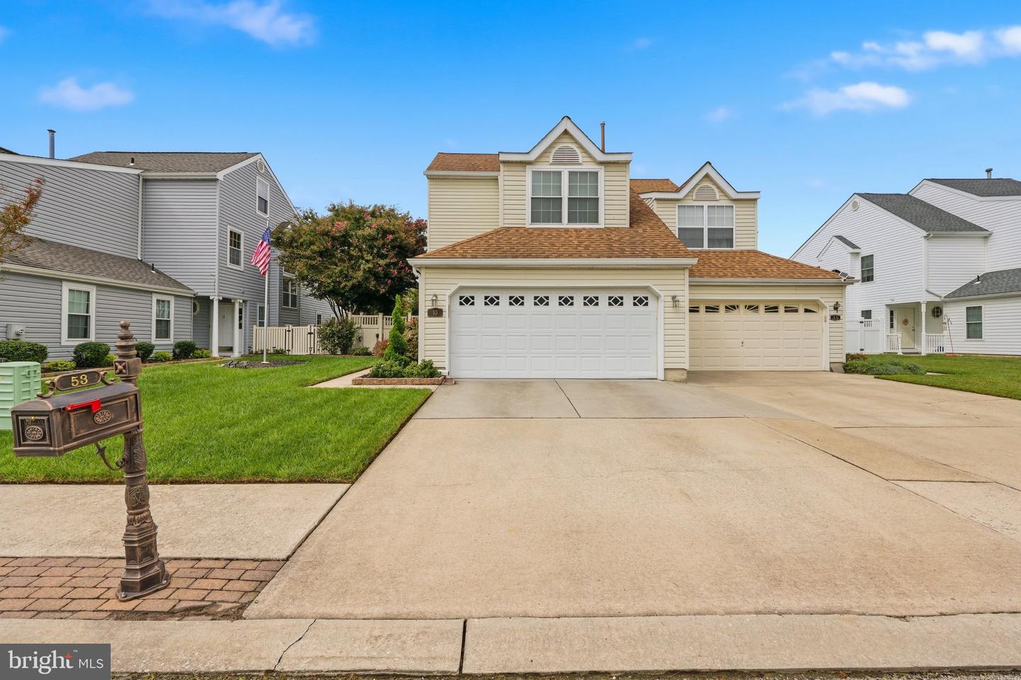 53 Dis Ct — photo