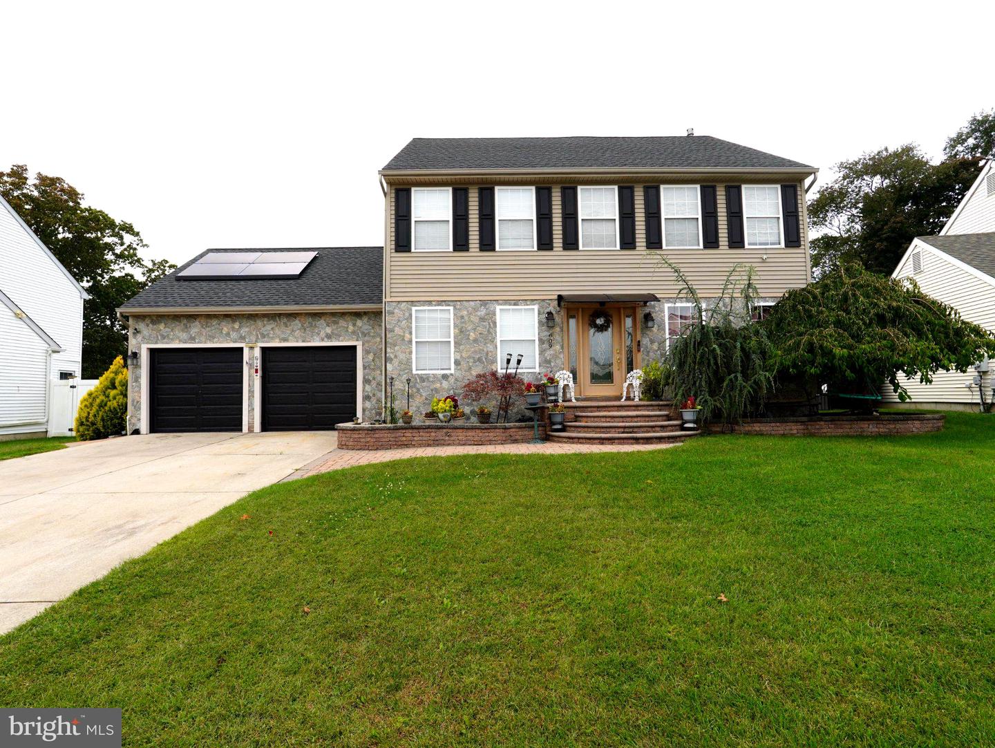 609 Harper Dr — photo