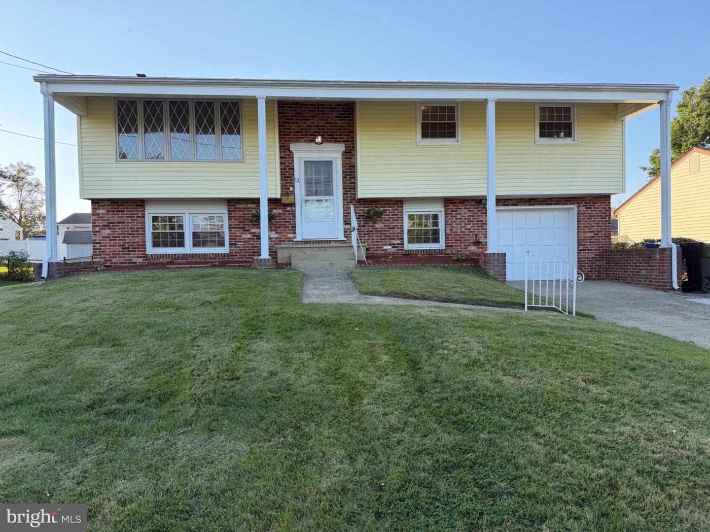 12 Malibu Ln — photo