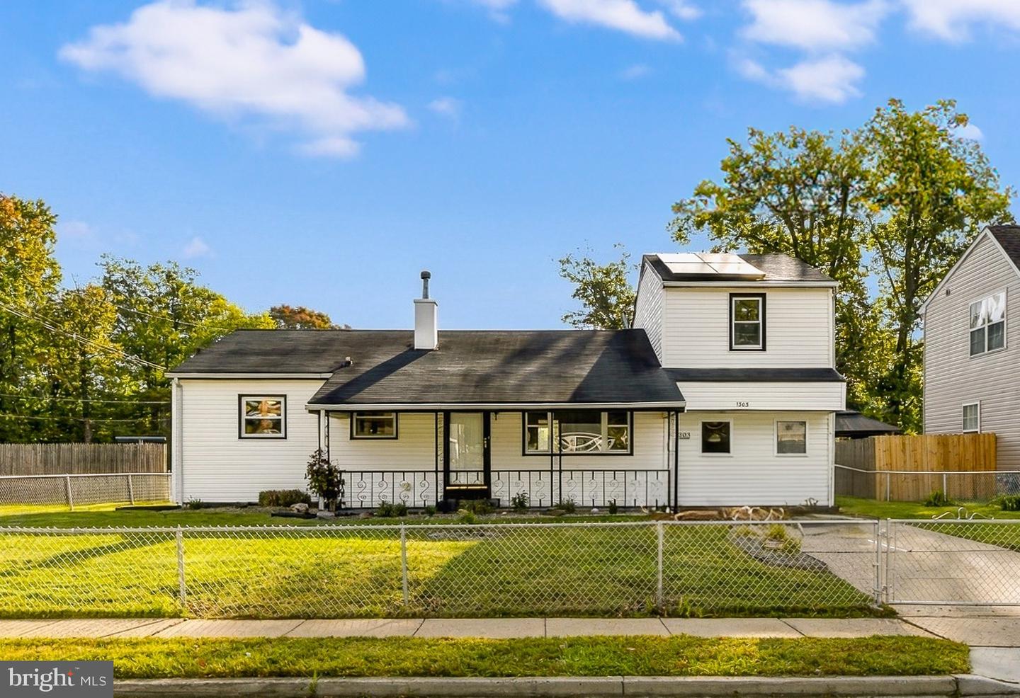 1303 Clearbrook Ave — photo