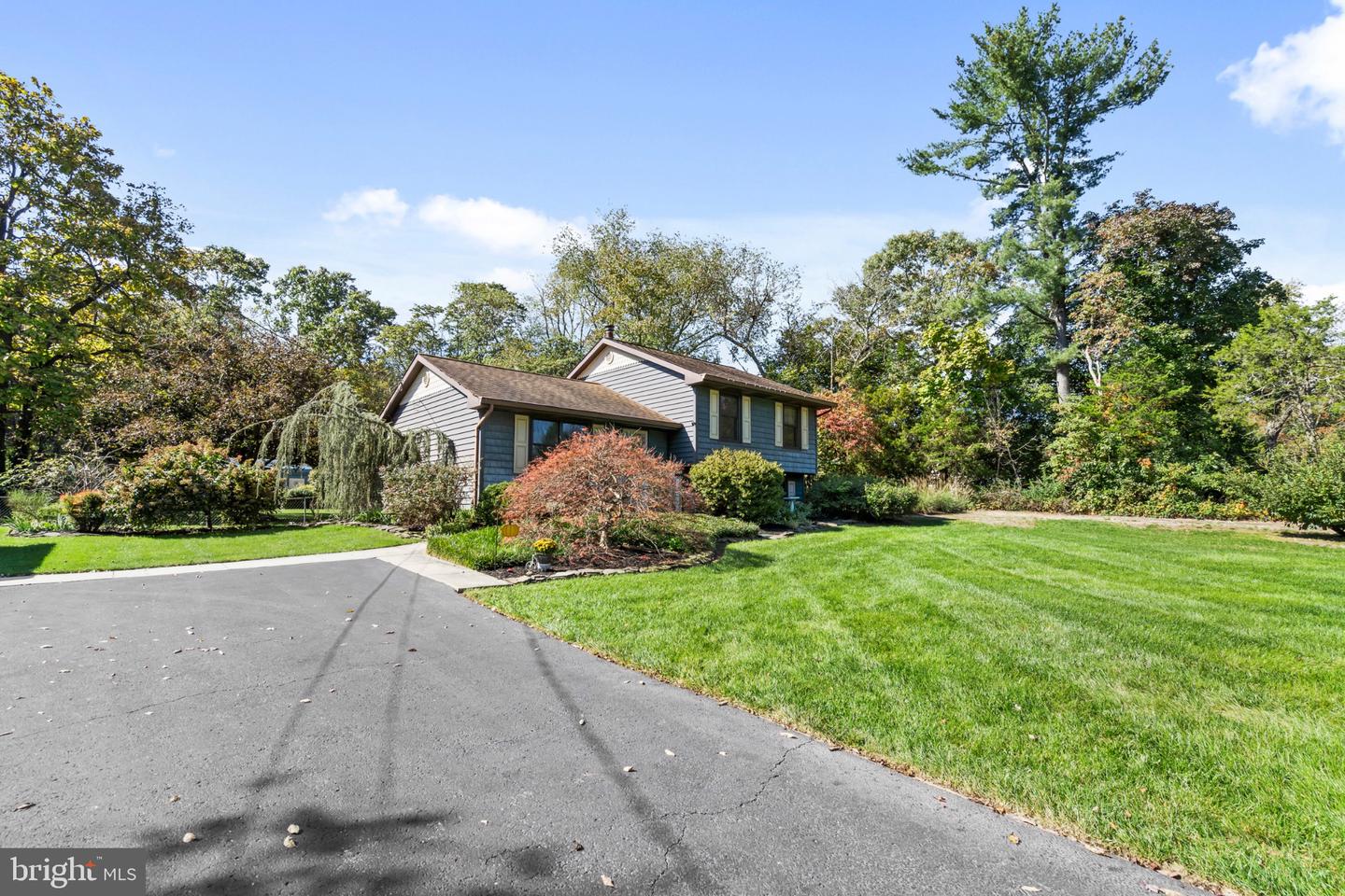 727 Swedesboro Rd — photo