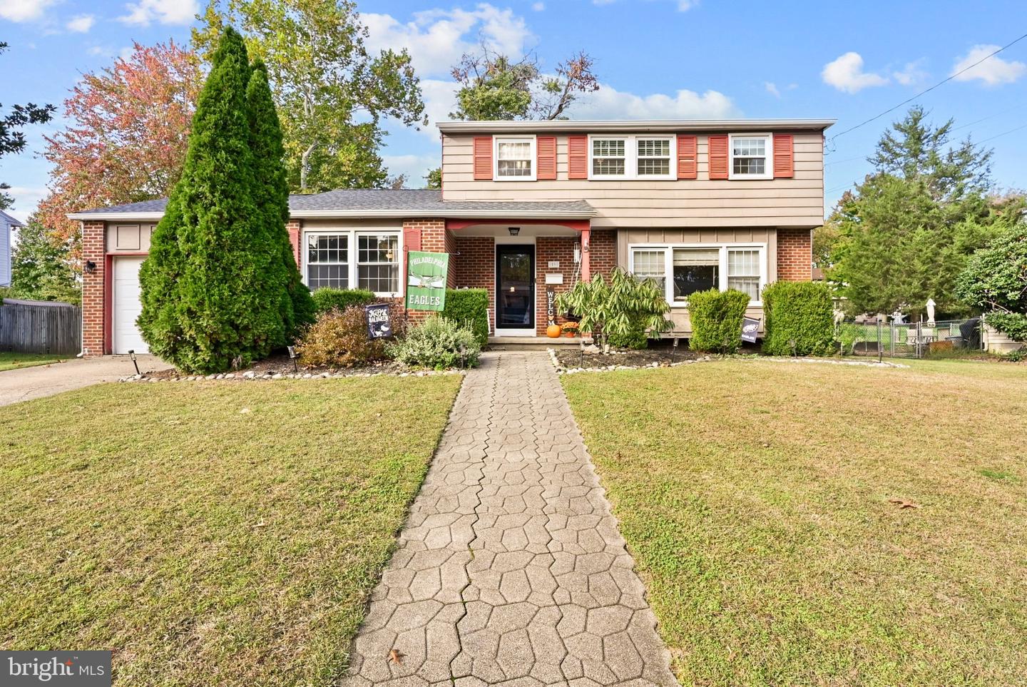 59 Greenwood Dr — photo