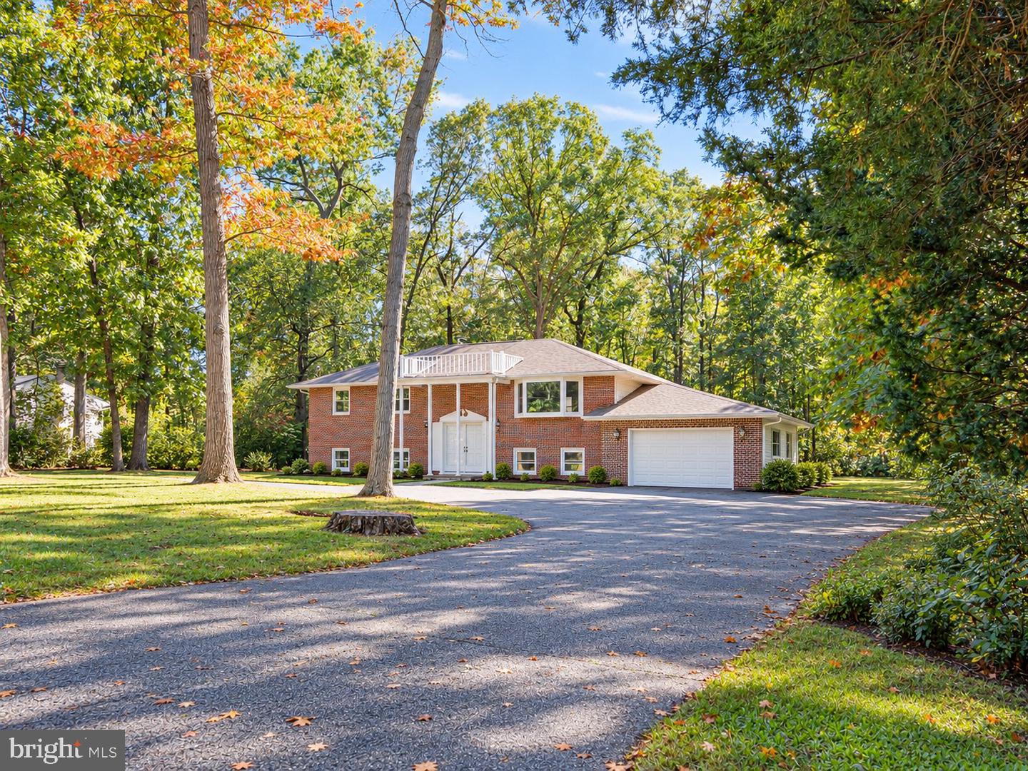 150 Nelson Dr — photo