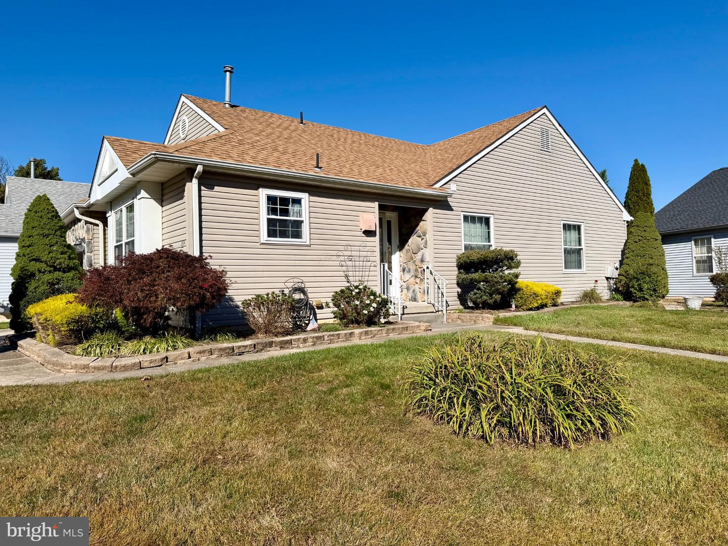 359 Barbados Dr — photo