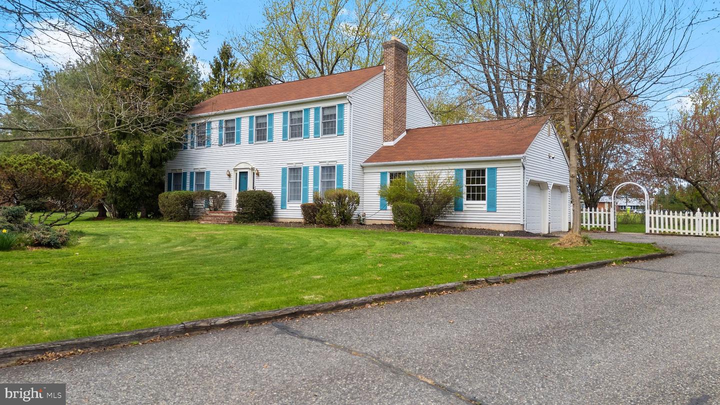 2 Rittenhouse Cir — photo