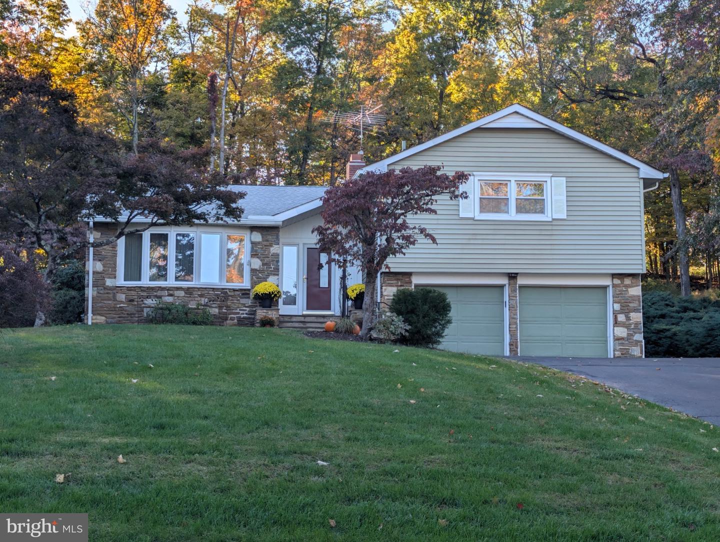 26 Fawn Dr — photo