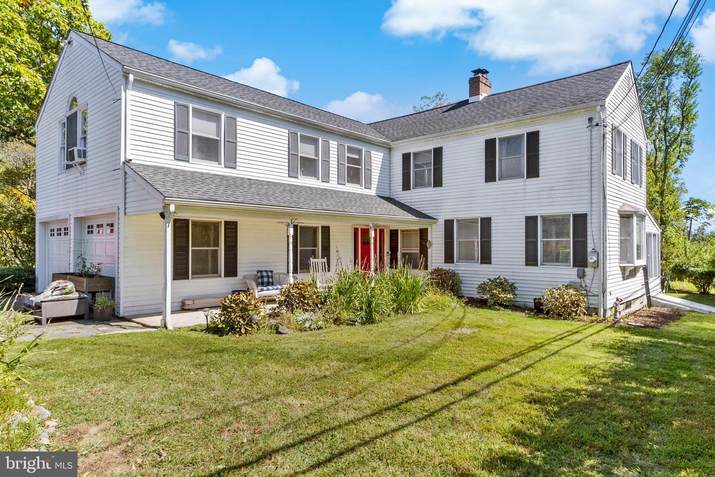 72 Poor Farm Road, Pennington, NJ 08534