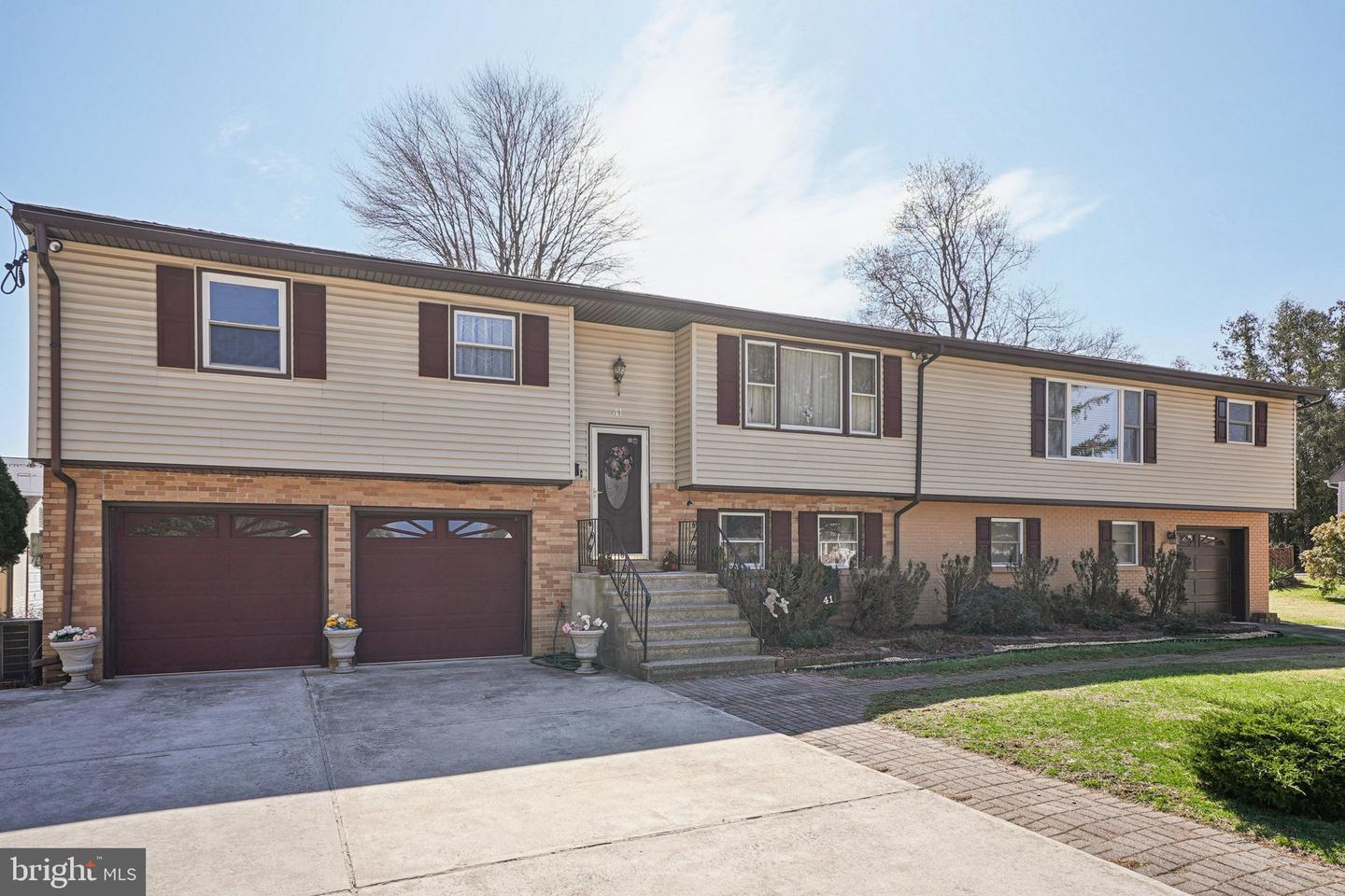 41 Harding, Ewing, NJ 08618 — photo 2