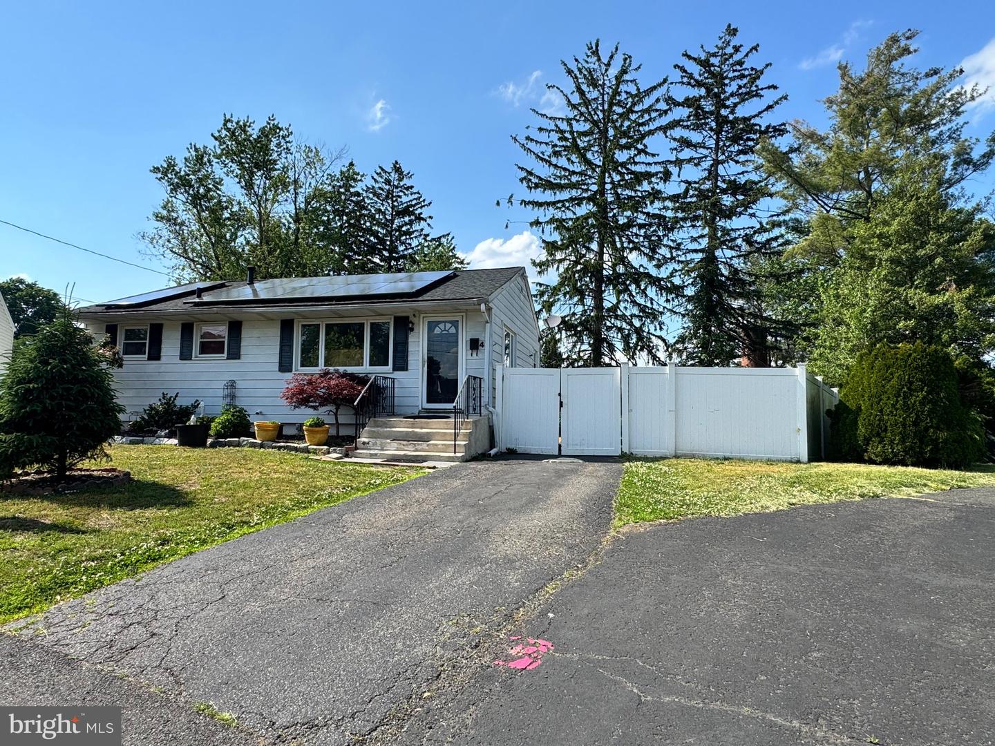 4 Rocky Brook Ct — photo