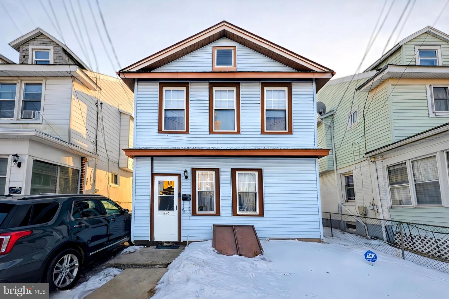 225 S Johnston Ave — photo