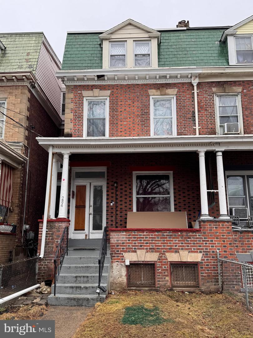 284 Bellevue Ave — photo