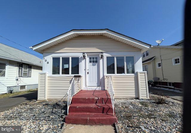 108 Homecrest — photo