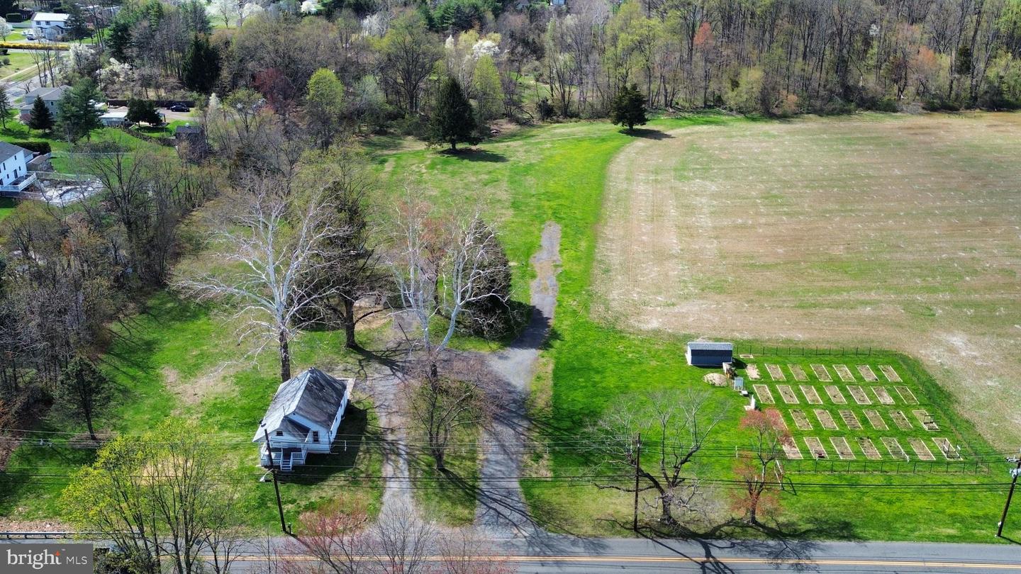 4371 Crosswicks Hamilton Square Rd — photo