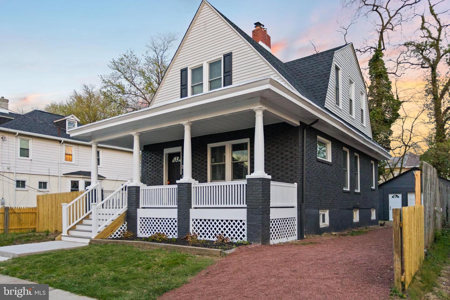 306 Berwyn Ave — photo