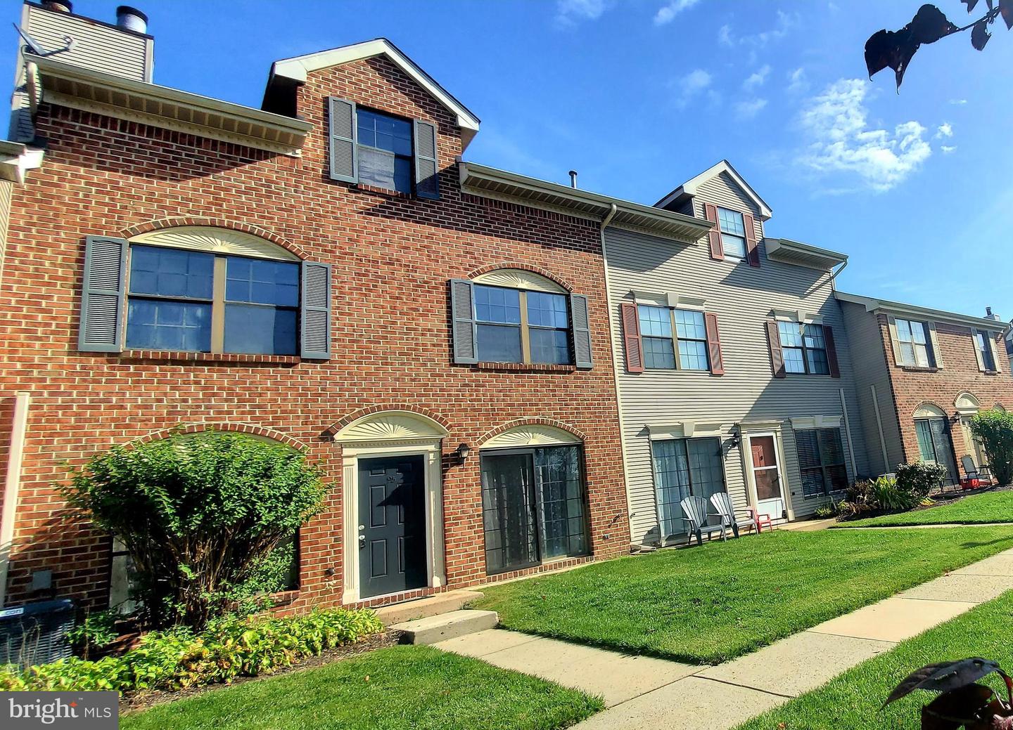 95 O'Neill Ct. — photo