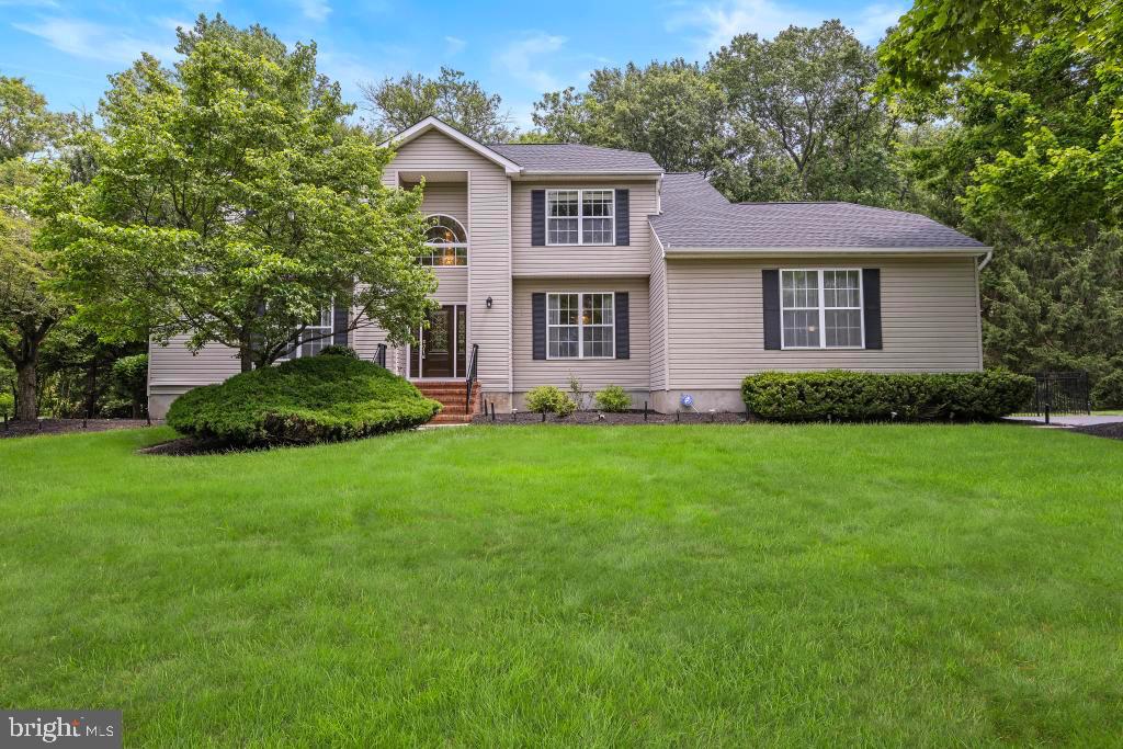 15 Arnold Ln — photo