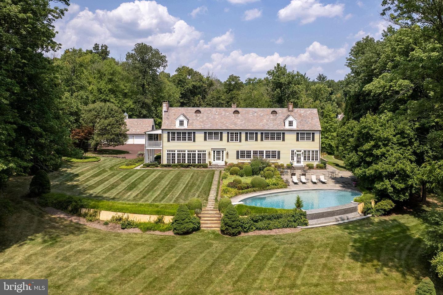 600 Pretty Brook Rd — photo