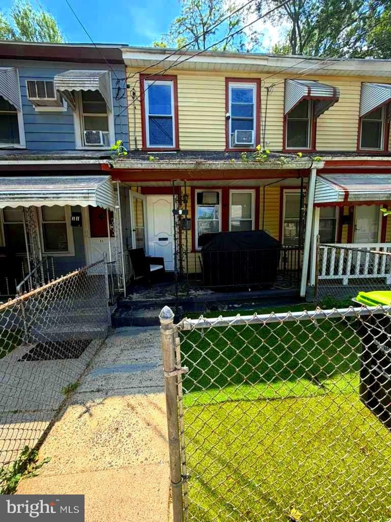 9 Race St — photo