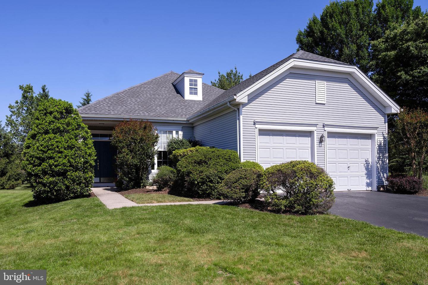 9 Foster Road, Pennington, NJ 08534