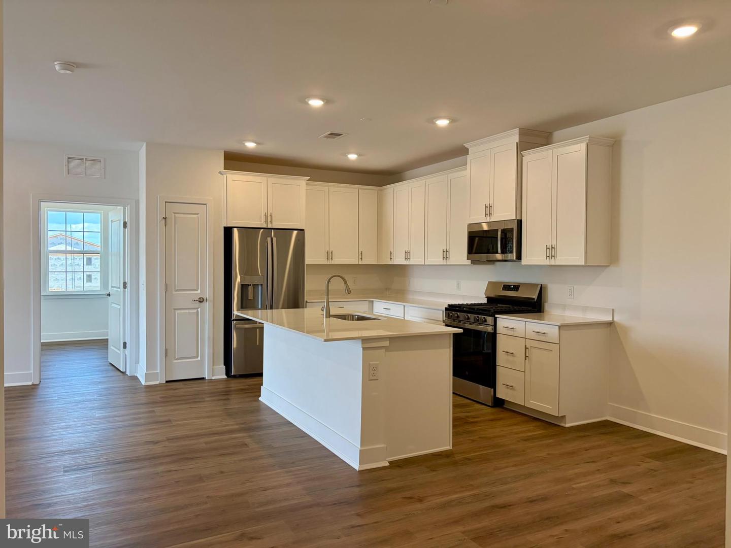 2201 Jacob Francis Way — photo
