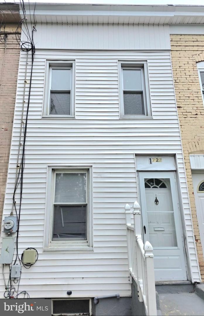 1727 Roberts Ave — photo