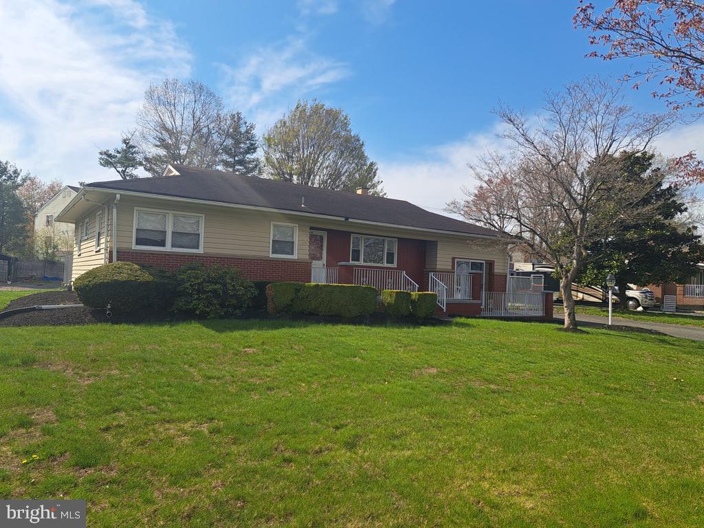 4032 Quaker Bridge Rd — photo