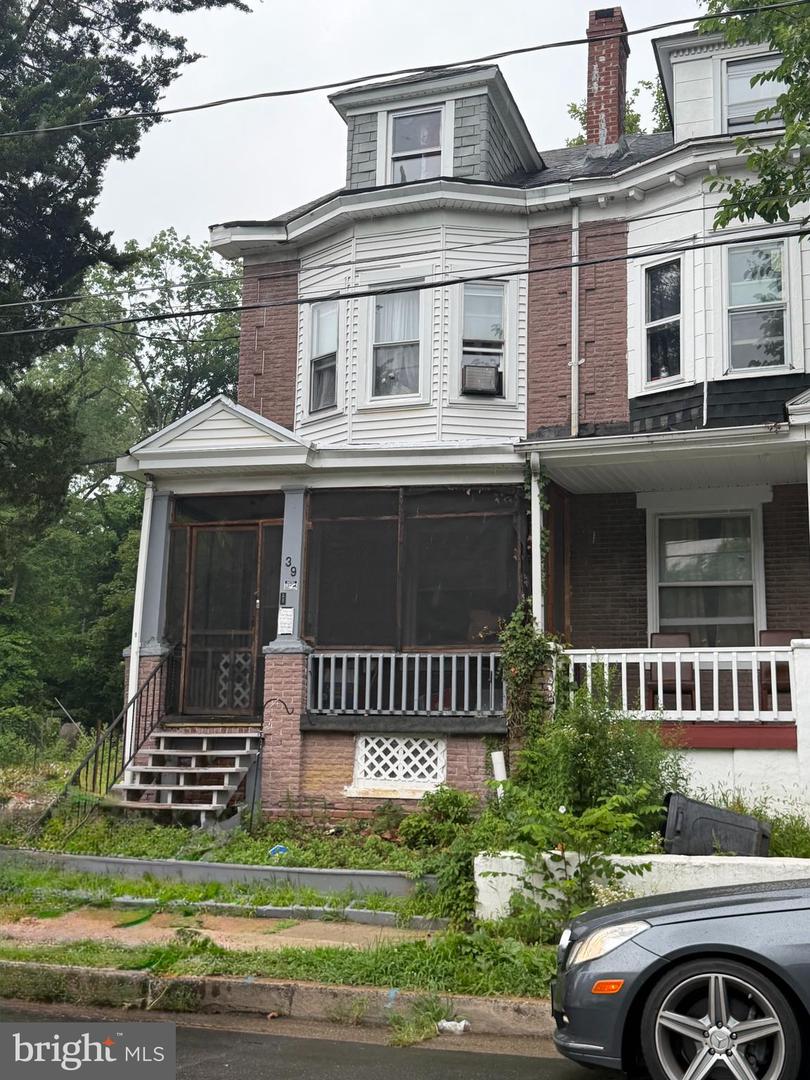 39 Edgemere Ave — photo