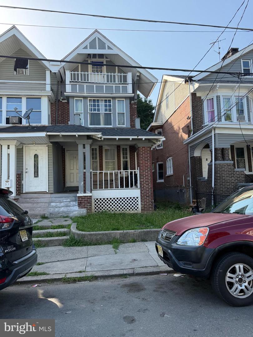 33 Bryn Mawr Ave — photo