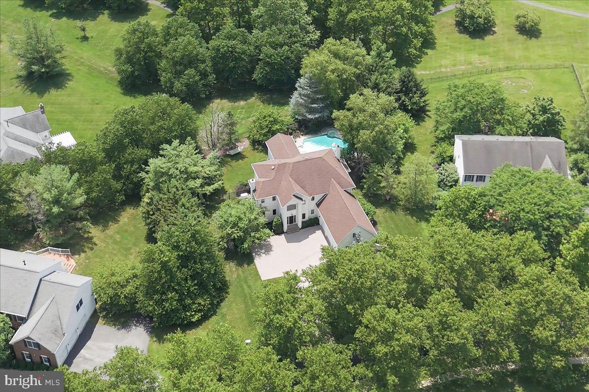 157 Christopher Dr — photo
