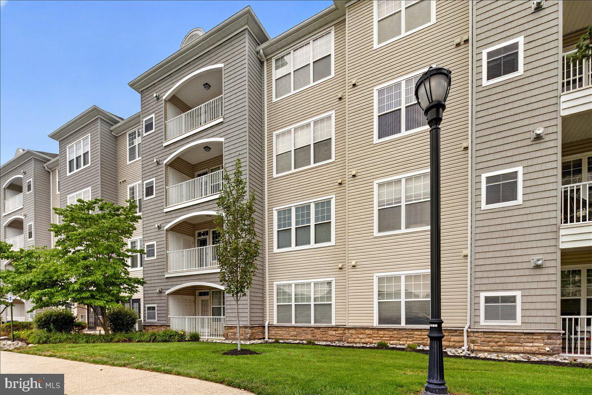 425 Masterson Ct — photo