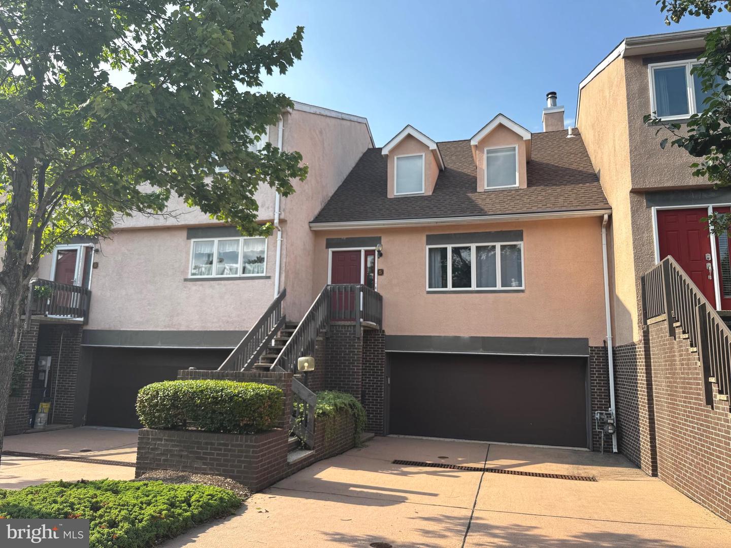 5 Hanover Ct — photo