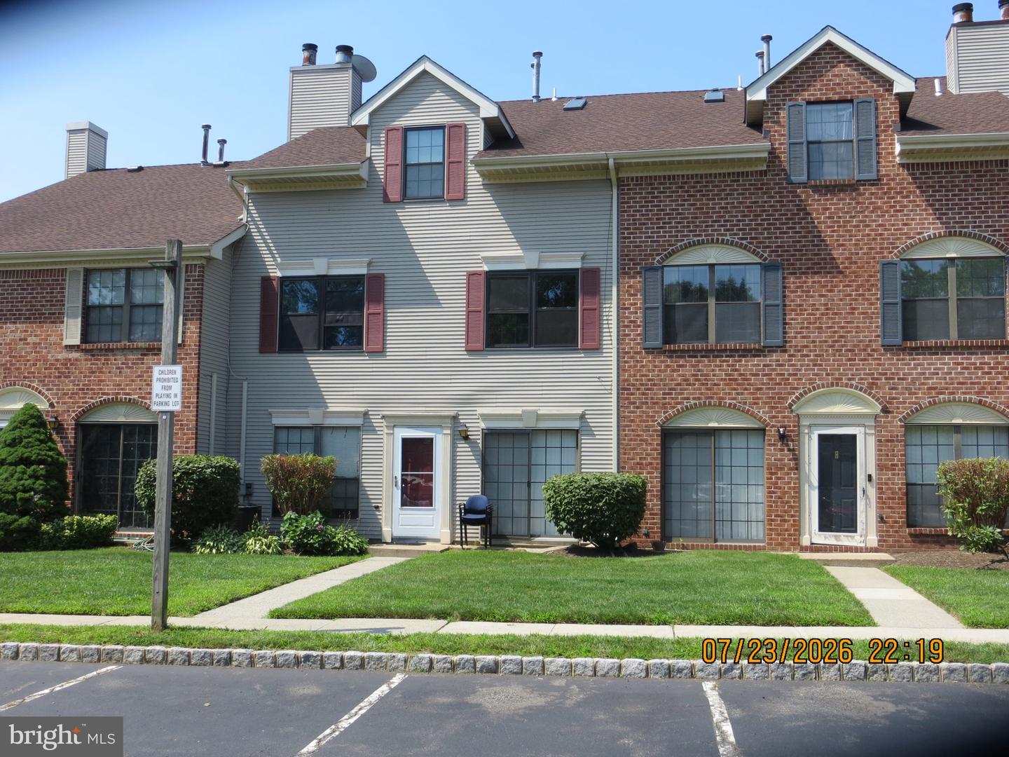 99 Oneill Ct — photo