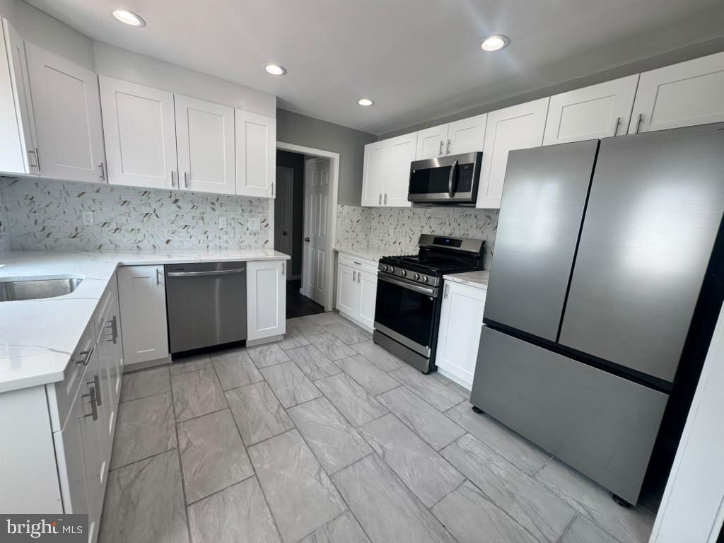12 Godfrey Dr — photo