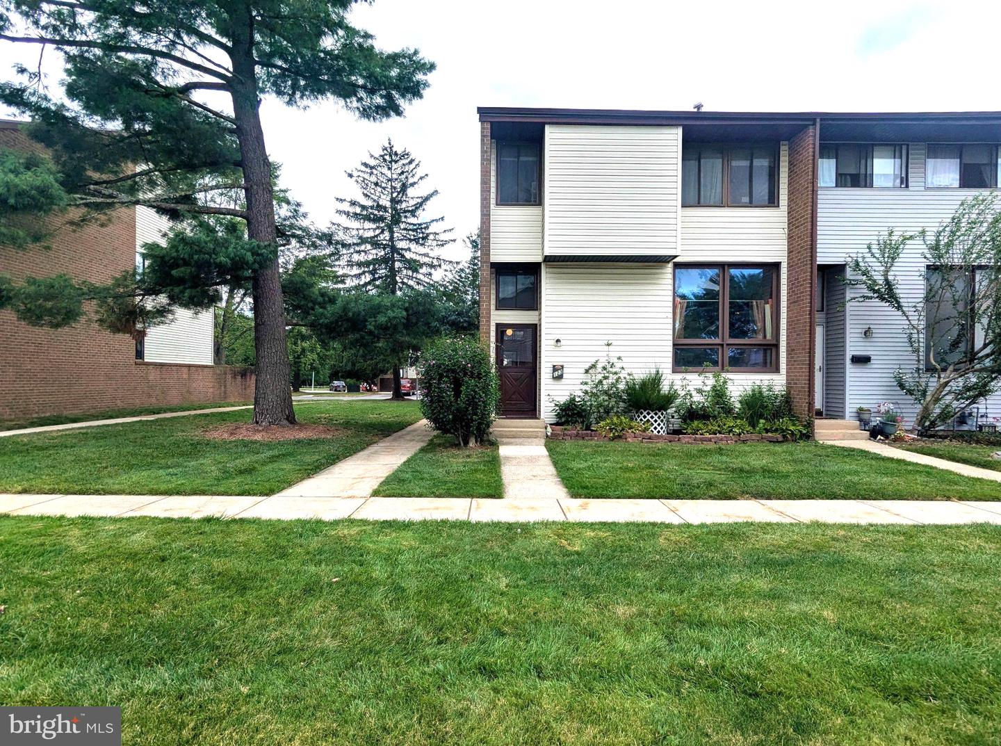 123 Howsington Pl — photo