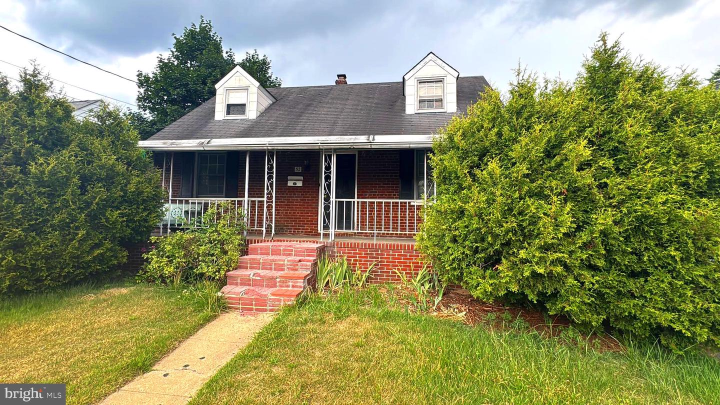 52 Caroline Ave — photo