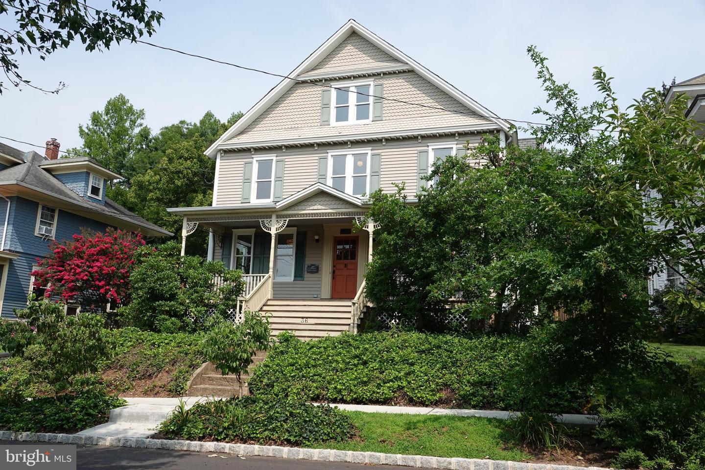 36 Hart Ave — photo